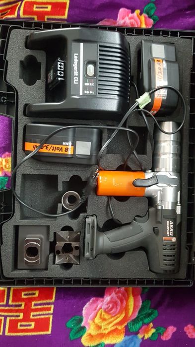 Alpha AKKU Compact electrohidraulic