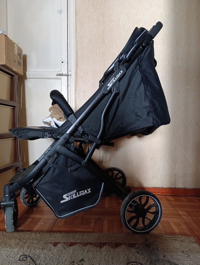 Коляска почти новый