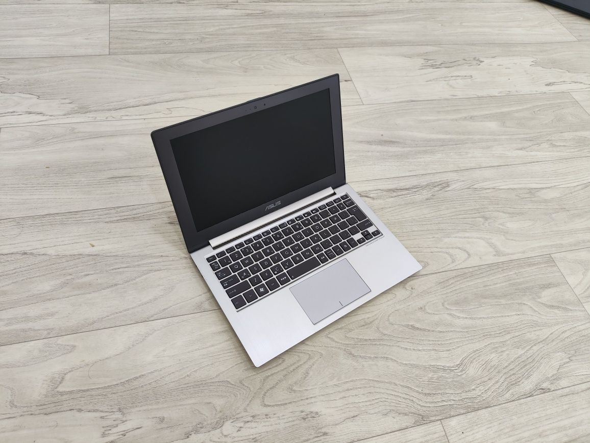 Ультрабук Asus UX21A I7 SSD M2 256GB