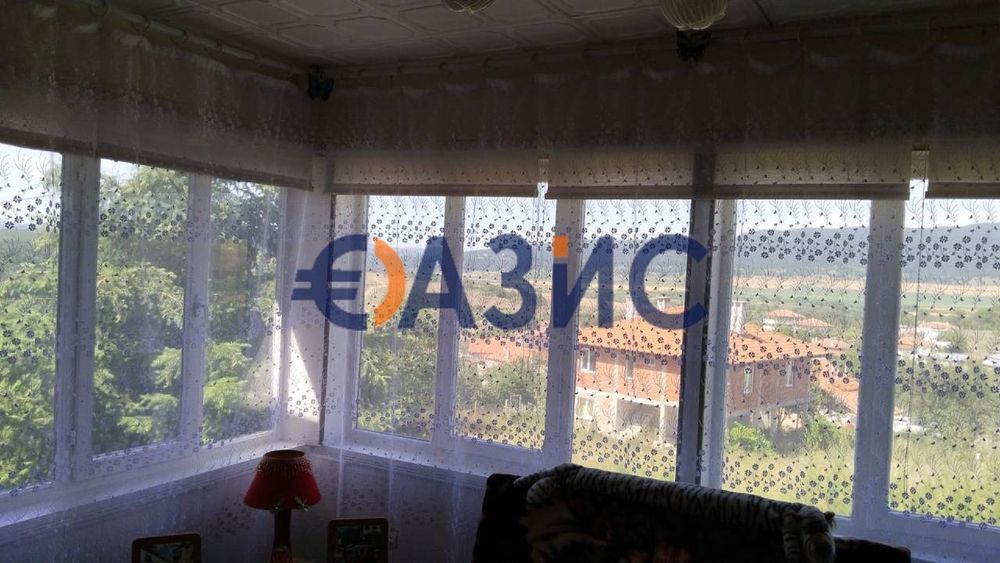 Двуетажна къща с парцел от 870 кв м В С. Вресово, Общ. Руен, обл.