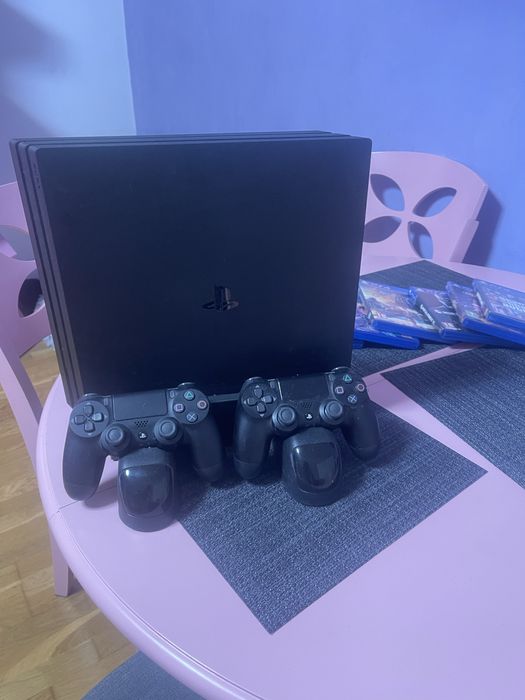 Sony плейстейшън 4 про