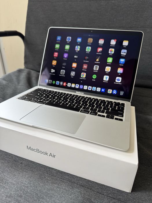 Apple Macbook Air 13 | M1 | 8GB Ram | 256GB | Безупречно съсъояние!
