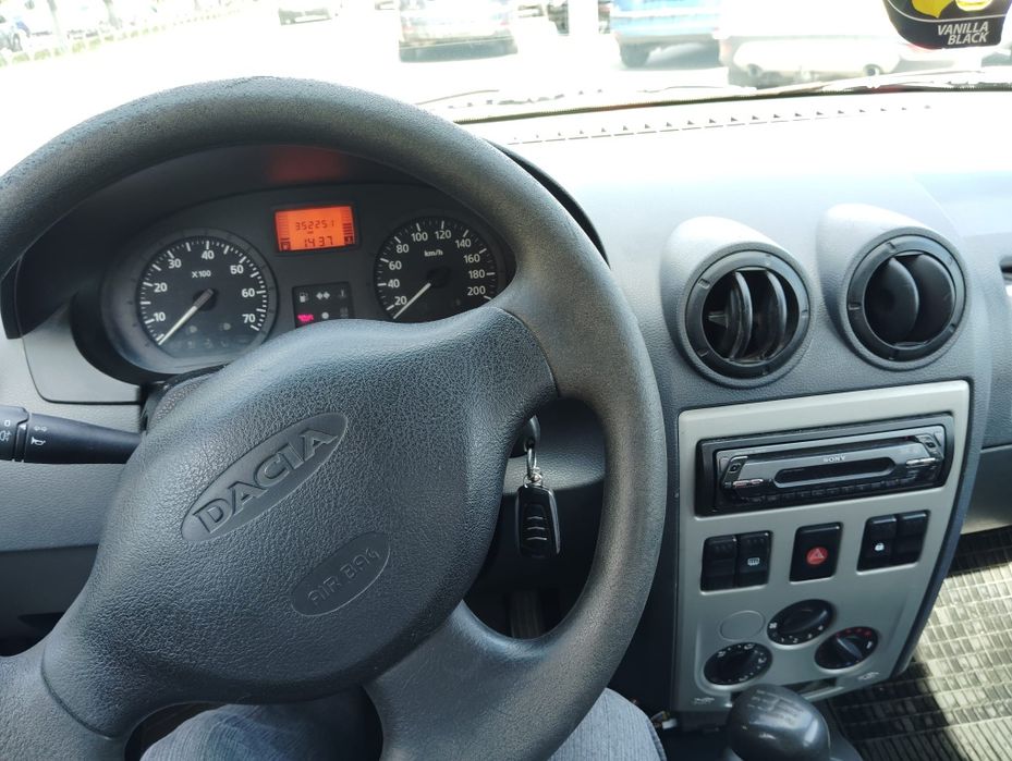 Logan 1.4 MPI 2004