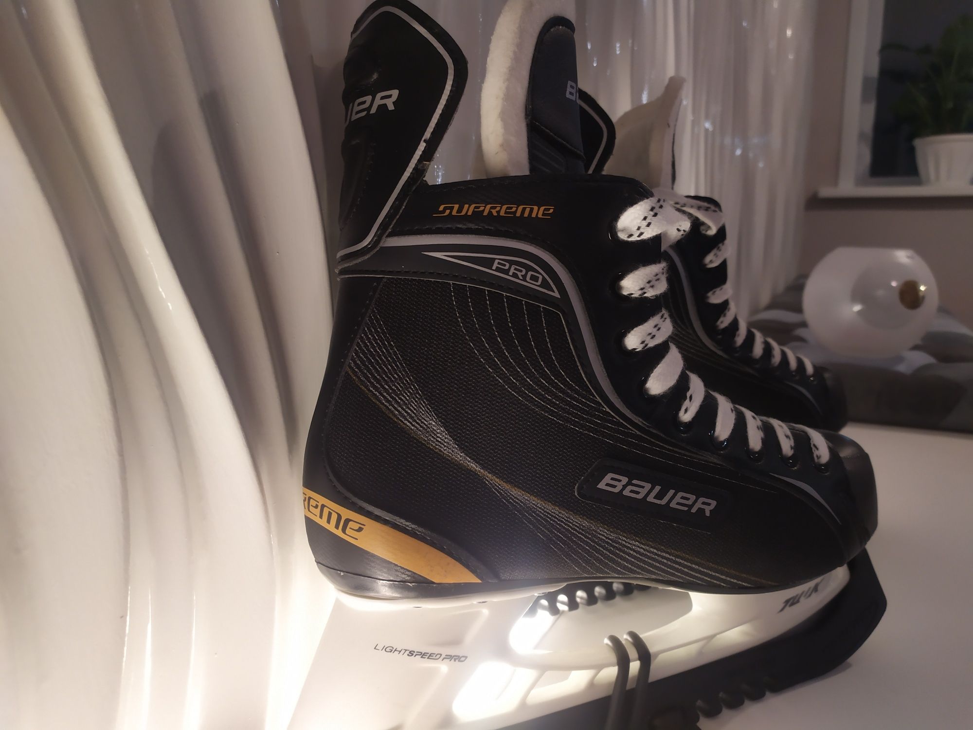 Коньки Bauer LIGHTSPEED PRO Supreme