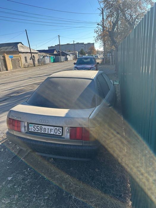 Продам машину  ауди 80 б3