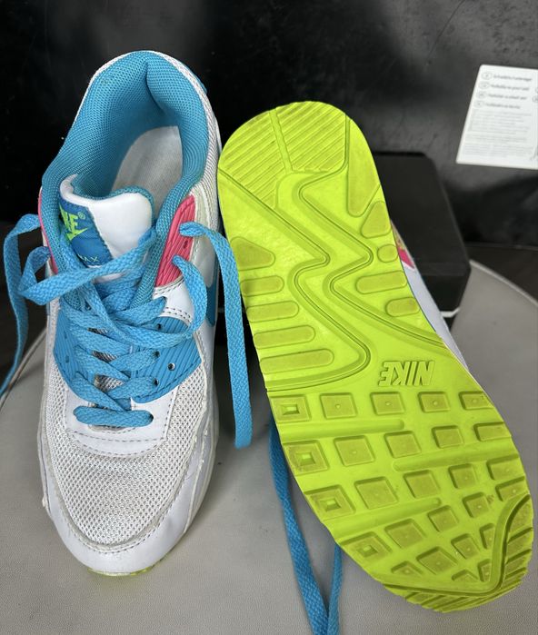 Маратонки NIKE air max