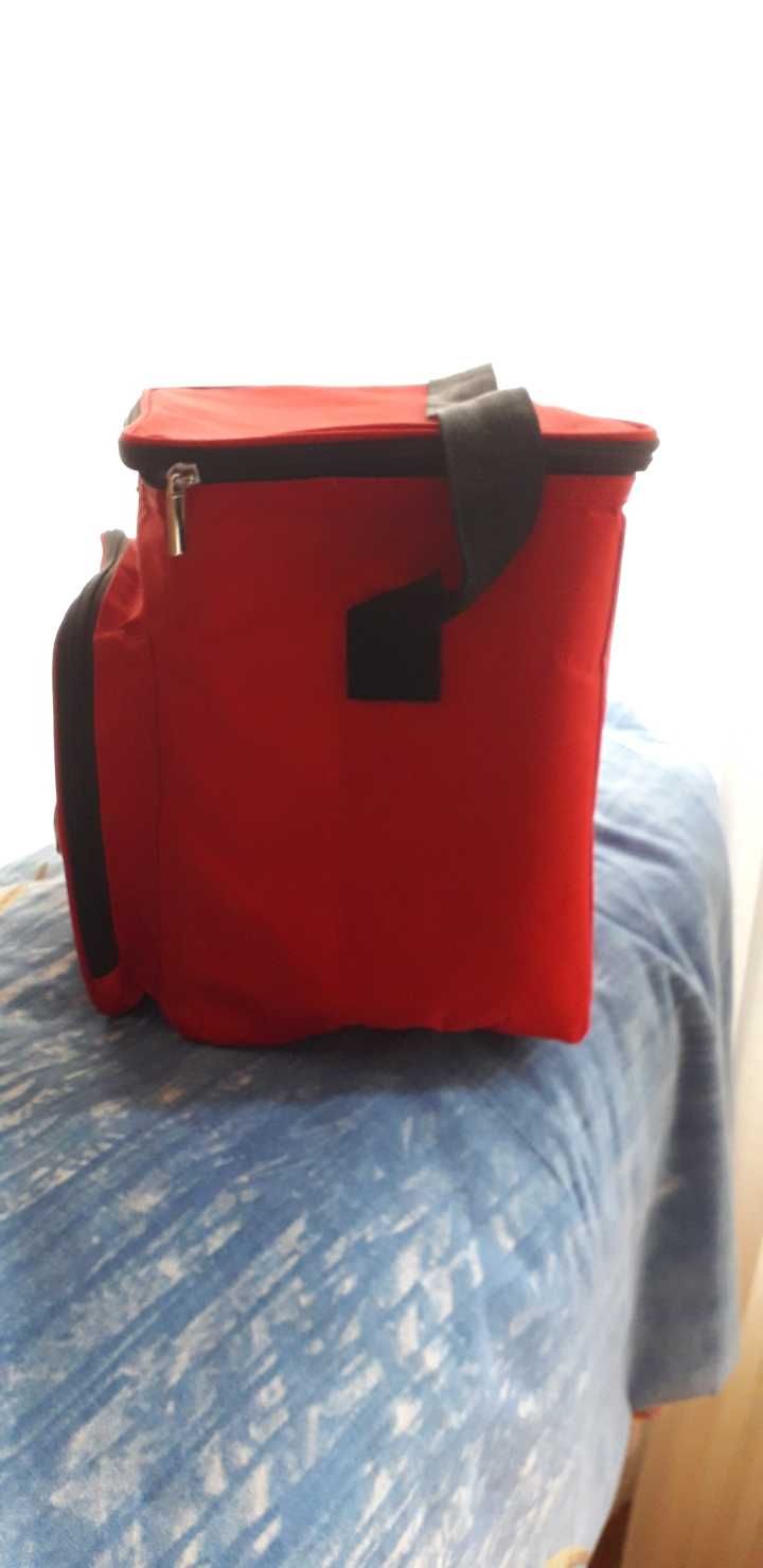 Хладилна чанта с bluetooth колонки