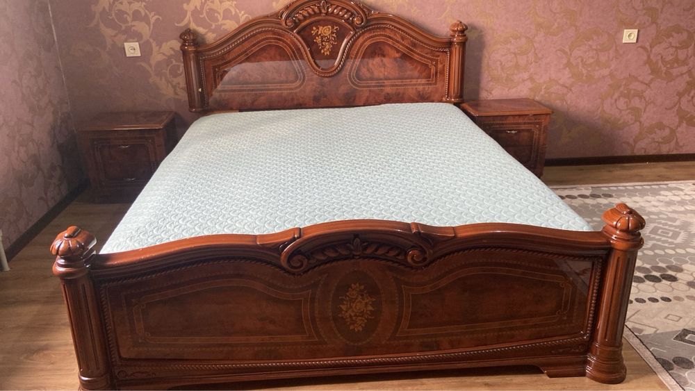 Спальный гарнитур