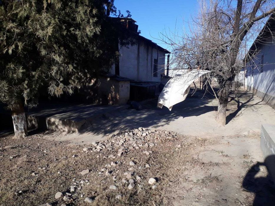 Шўрчи тум. Совуртепа маҳал. 15.75 соток ер биноси билан сотилади!!!