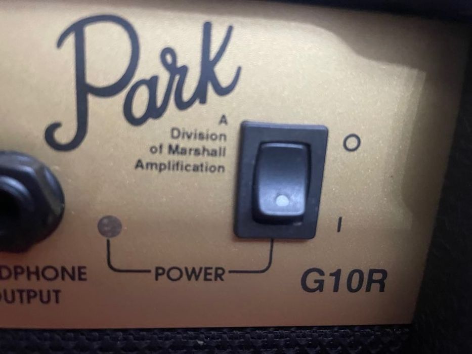 Оригинален китарен усилвател Park G10R Division of Marshall