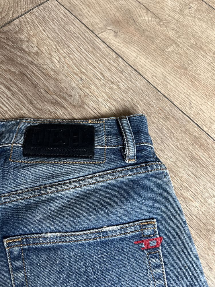 DIESEL : D-Strukt Slim Stretch Denim - 30 / Оригинал