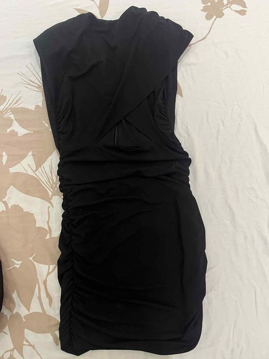 Черна рокля Zara