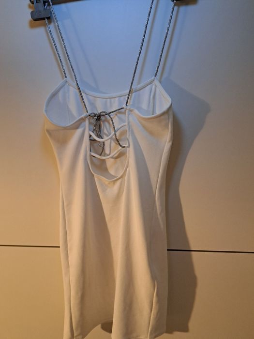 Нова рокля Bershka,гол гръб-блестяща топ цена С,М