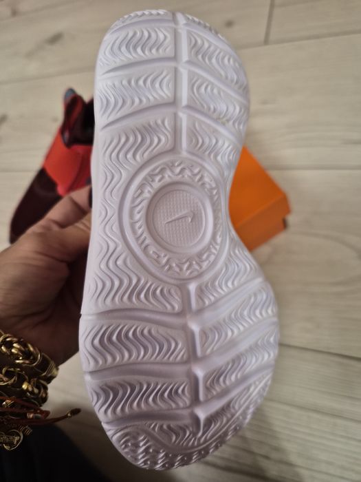 Маратонки nike найк