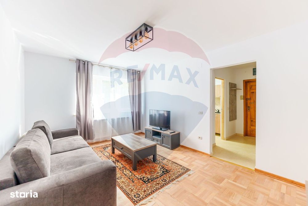 Apartament de închiriat cu 3 camere - zonă ultracentrală