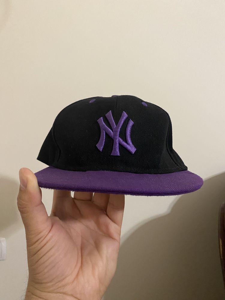 Шапка с козирка New York Yankees