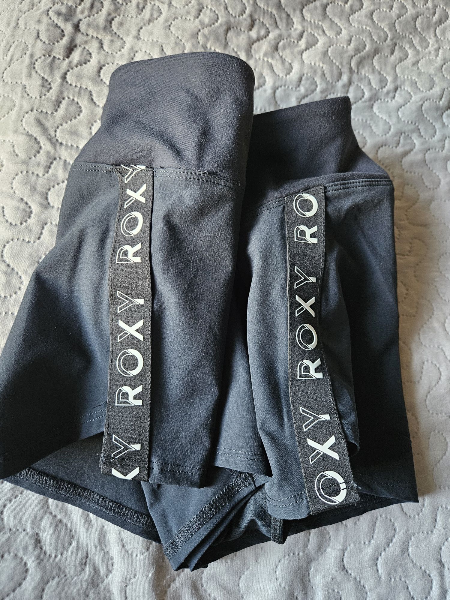Дамски къси панталони Roxy Bold Moves XS