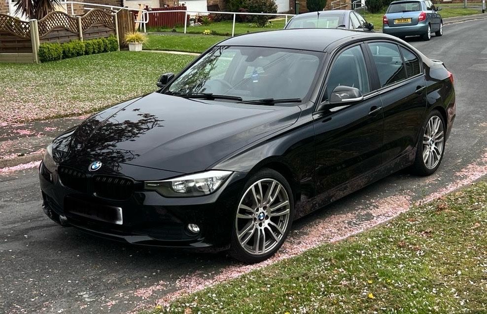 Dezmembrez bmw seria 3 f30 M  2.0 3.0 capota trager aripa bara motor