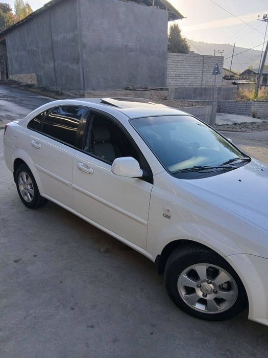 Продаëтся жентра 2019 Продаëтся жентра 2019
Машина на бензине, расходо