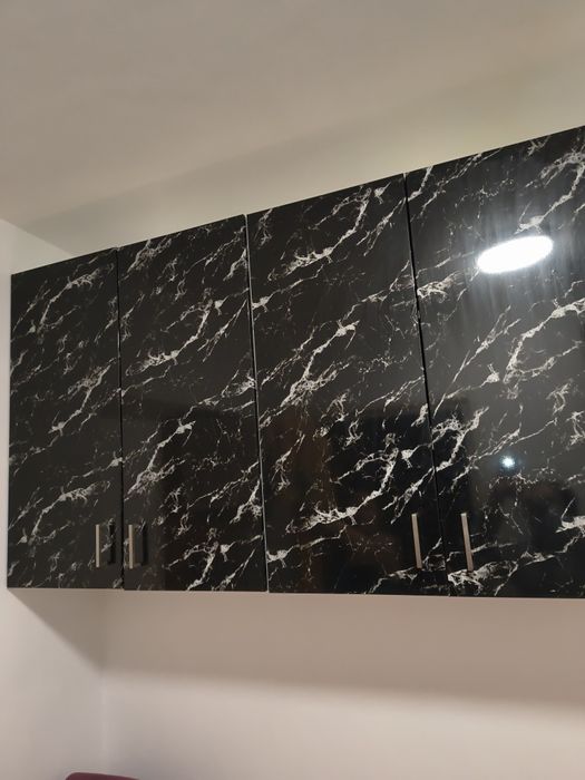 Doua corpuri de bucătărie de sus