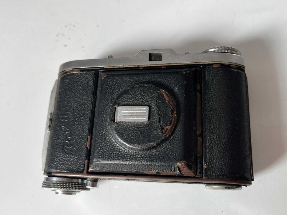 camera foto veche cu  film  BALDA BALDINETTE burduf