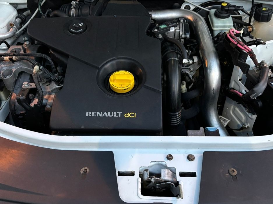 Vând Dacia Logan van