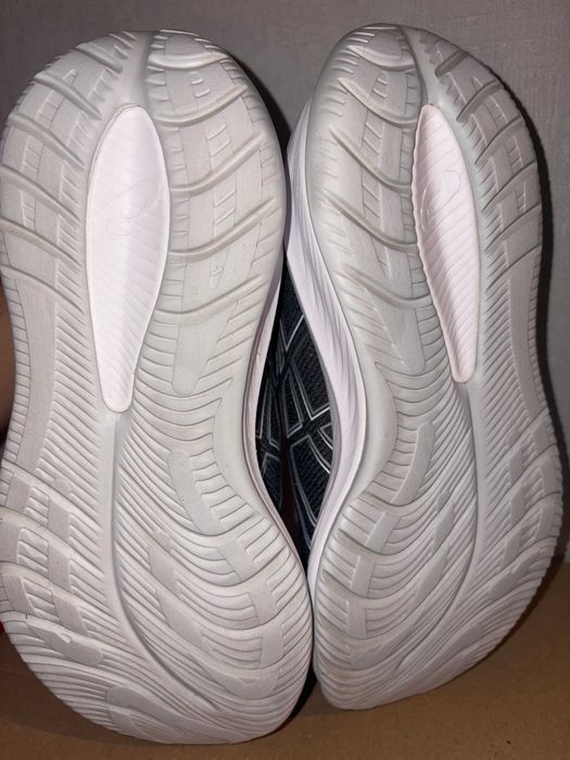 Asics Gel-Cumulus 26 - Номер 39.5