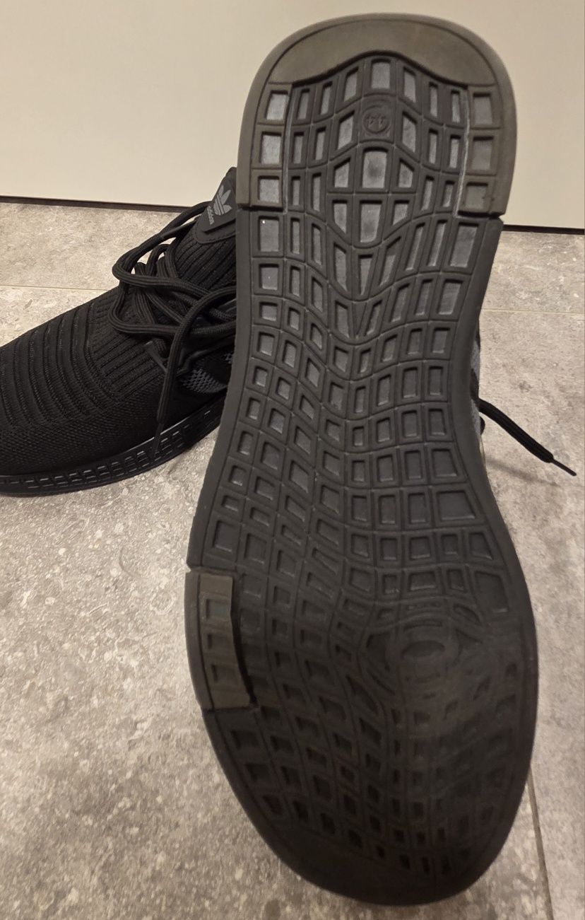Vand adidasi Adidas marimea 44