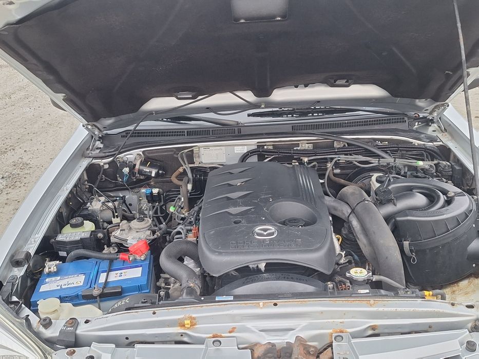 Mazda bt50 2.5 diesel 4x4 mic mare clima