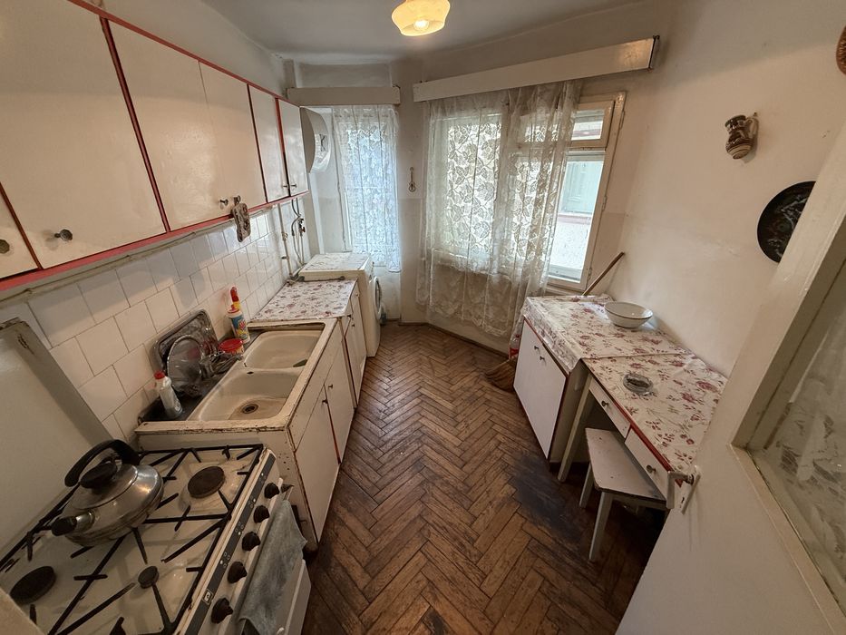 Ofer spre vanzare Apartament 3 Camere Micro 16 Parter înalt