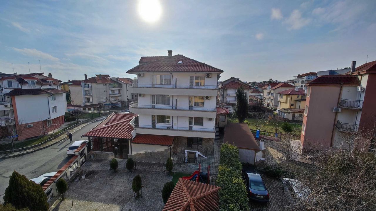 Продава се Тристаен апартамент в Свети Влас - 175 кв.м за 726 €/кв.м - Снимка #10