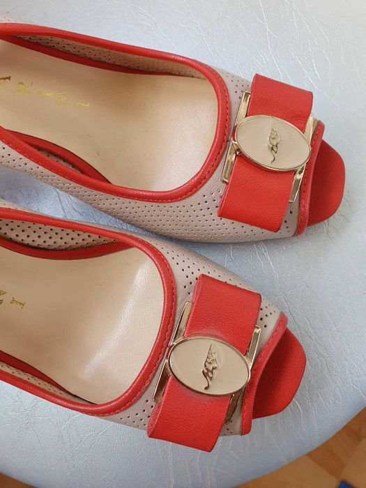 Новые туфли босоножки Cantarini 38р из перфорированной кожи