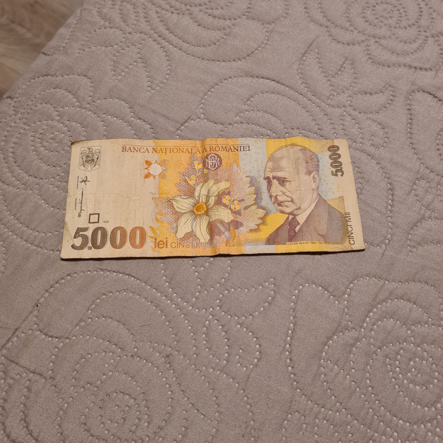 Vând bancnota 5000 lei