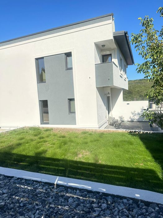 Casa in imobil tip duplex, Parter + etaj, Capat Pacurari - Rediu, Iasi