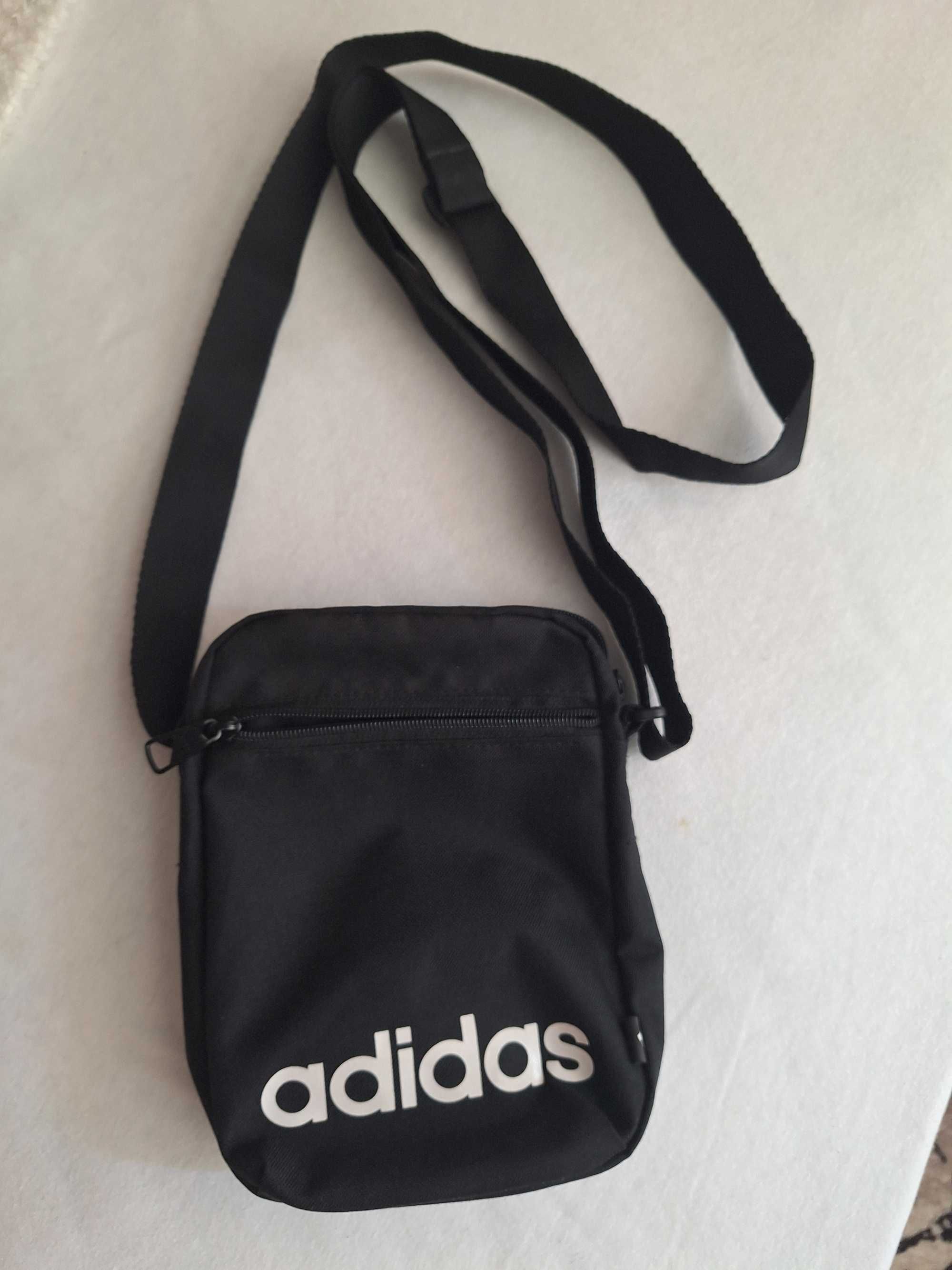 Мъжка чантичка Adidas
