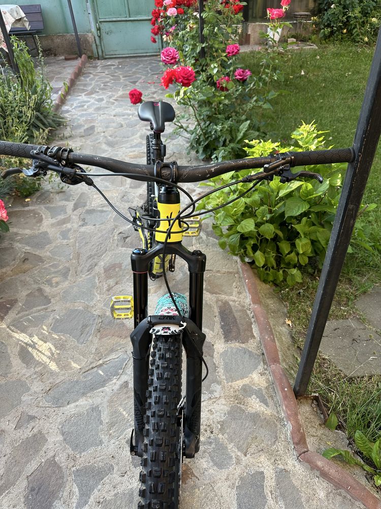 bicicleta YT Capra M