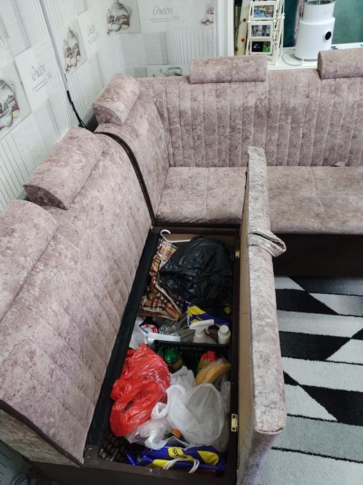 Мягкий кухонный уголок