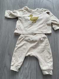 Costum bebe H&M mărimea 62 (2-4 luni)