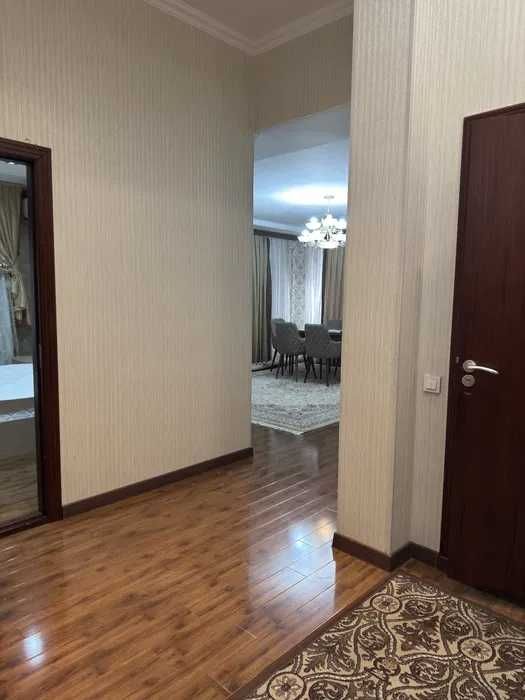 R8 Сдаю Люкс квартиру 2/2/4 на Алмазарский р-н! ор-р Себзар Ривьера!!!