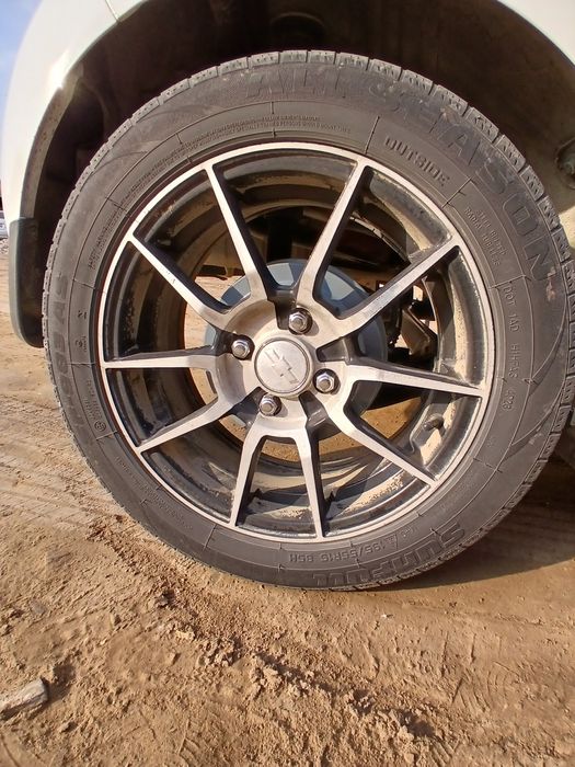 Diska satiladi baloni bilan