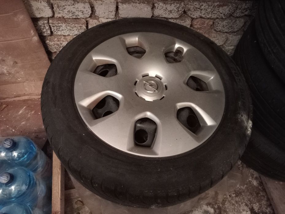 Roți cu anvelope de vară Opel Astra