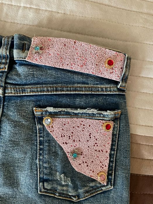 Чисто нова бутикова пола