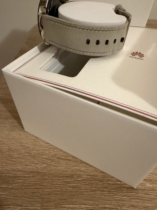 Смарт часовник HUAWEI WATCH GT3