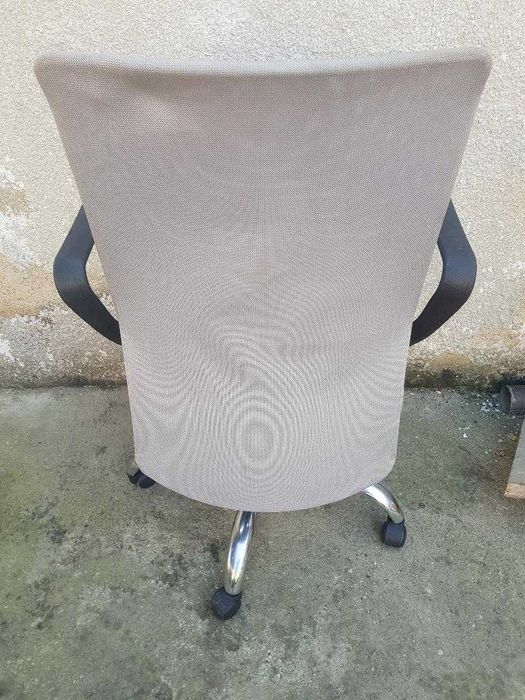 Scaun de birou ergonomic tapitat in stare excelenta!