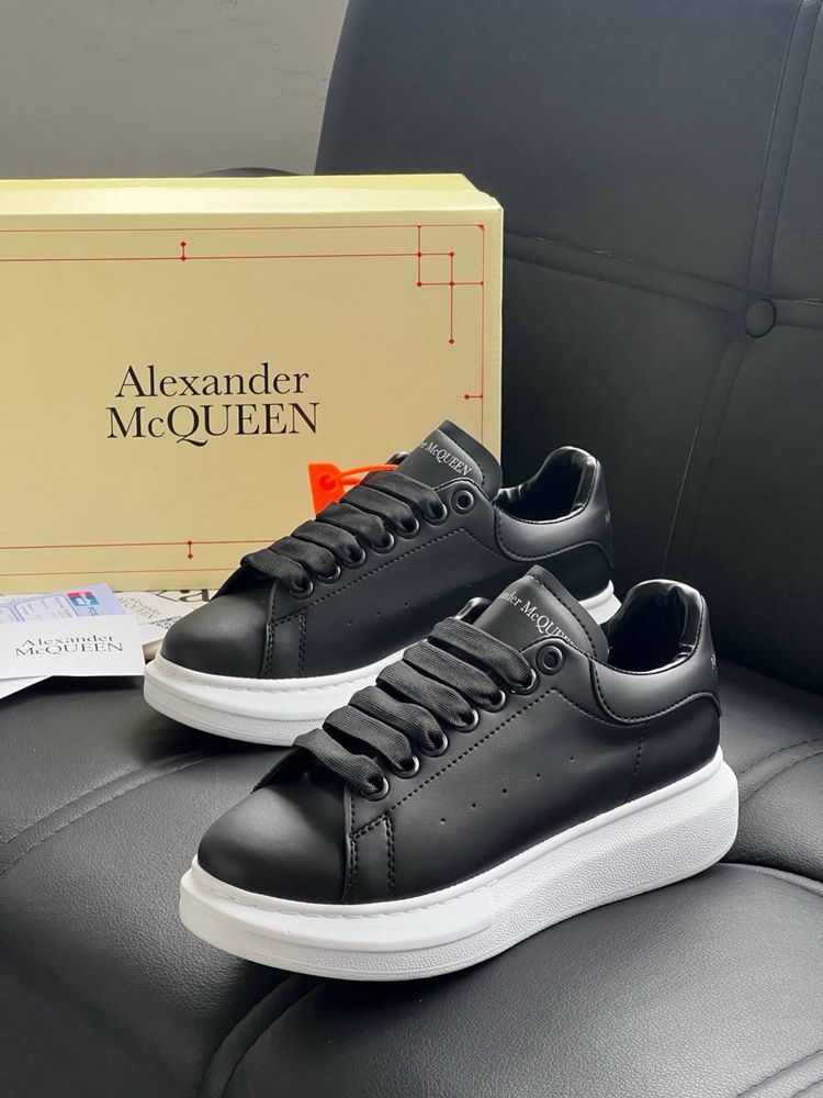 Adidasi Alexander Mcqueen Noi !!! Marimi 40/44 !!!