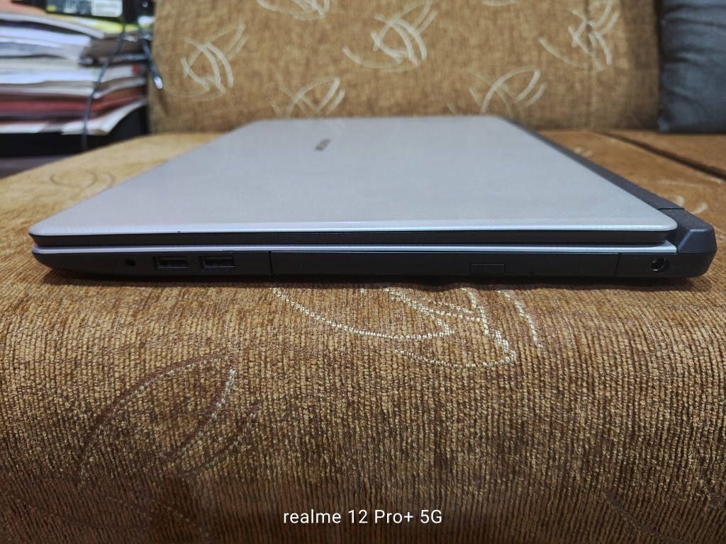 Medion Akoya E6436