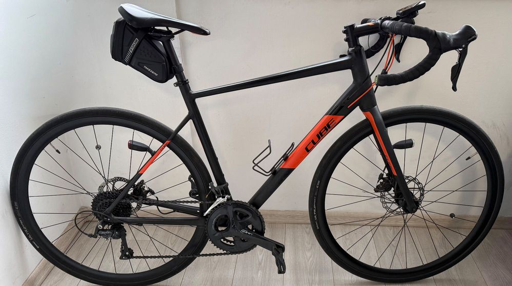 Bicicleta / Cursieră Cube Attain - stare impecabilă