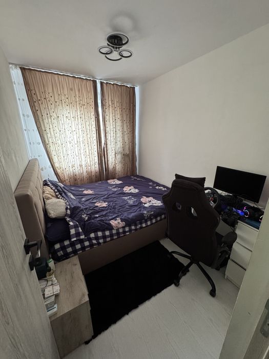 Vand apartament cu 3 camere mobilat