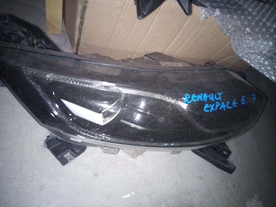 Faruri Renault Espace 5.