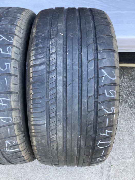 Лятни гуми 295-40-21